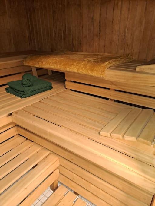 Schwarzwald-Traum Mit Pool Und Sauna Unterkirnach Eksteriør bilde